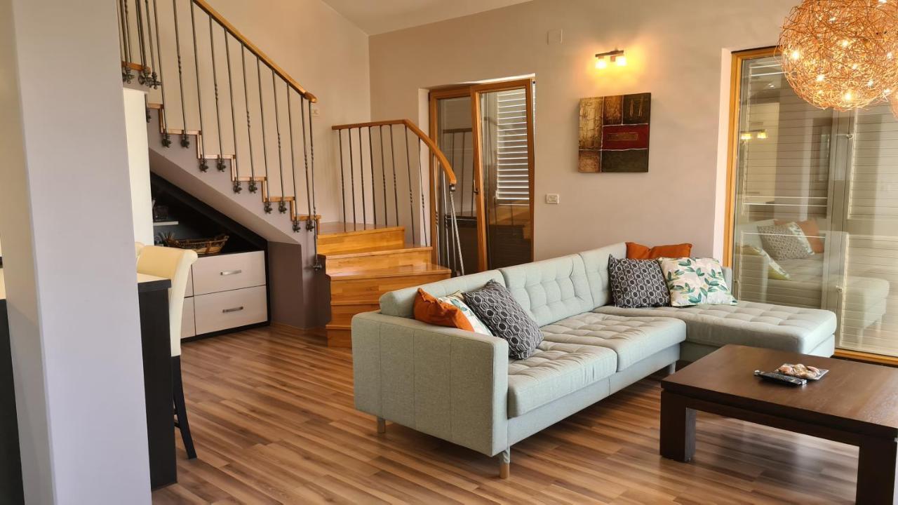 Villa Amalia Apartments มาลินสกา ภายนอก รูปภาพ