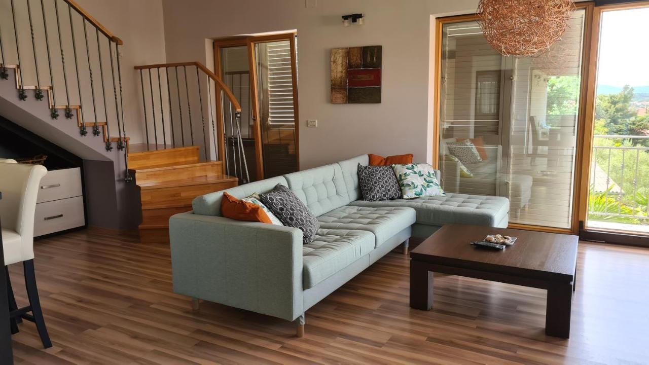 Villa Amalia Apartments มาลินสกา ภายนอก รูปภาพ