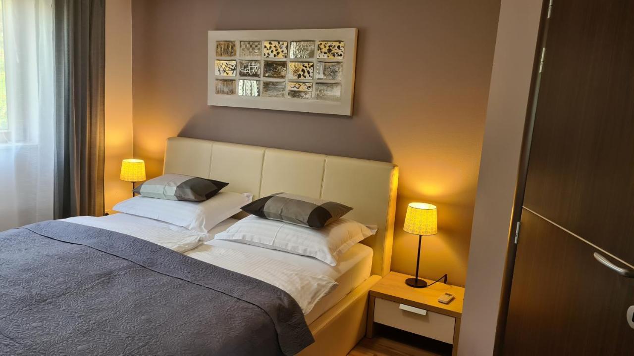 Villa Amalia Apartments มาลินสกา ภายนอก รูปภาพ