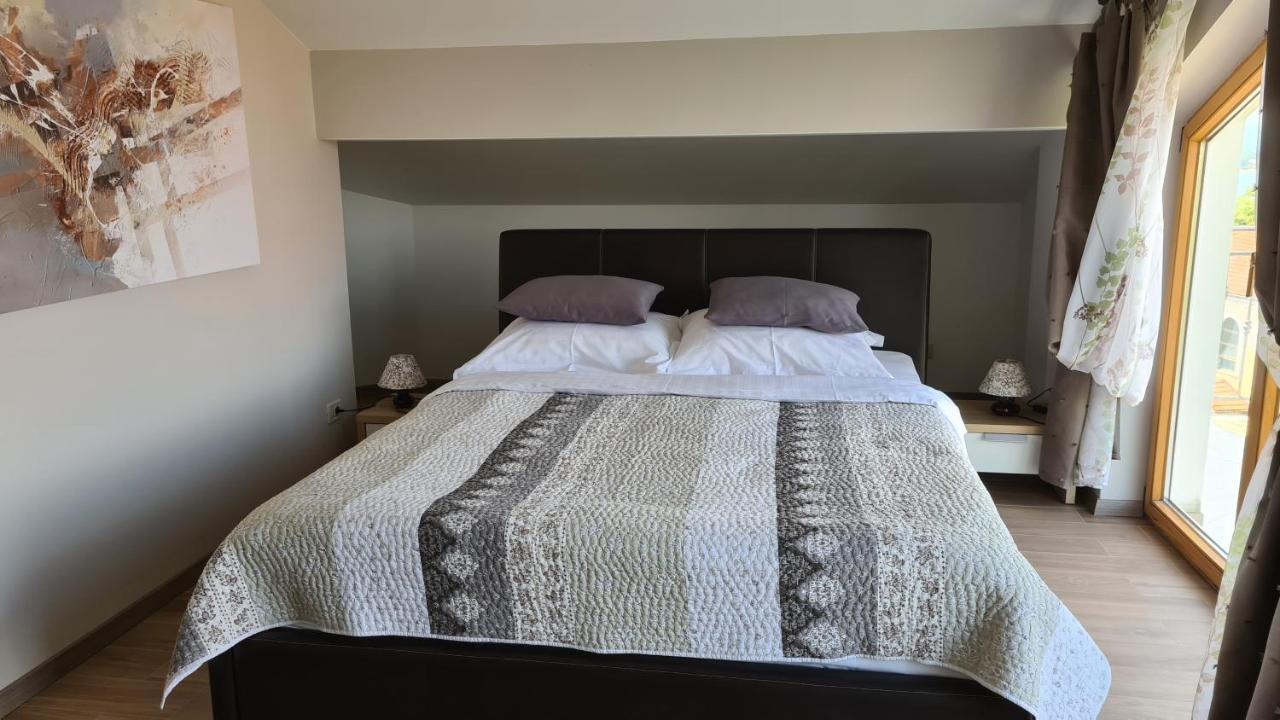 Villa Amalia Apartments มาลินสกา ภายนอก รูปภาพ