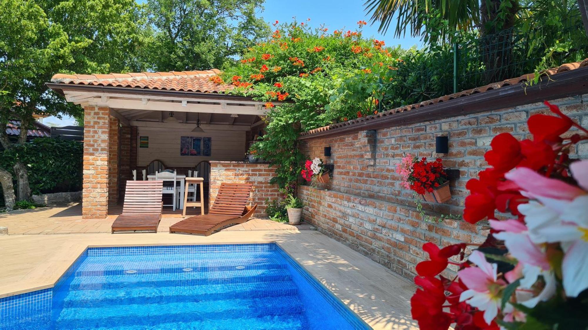 Villa Amalia Apartments มาลินสกา ภายนอก รูปภาพ