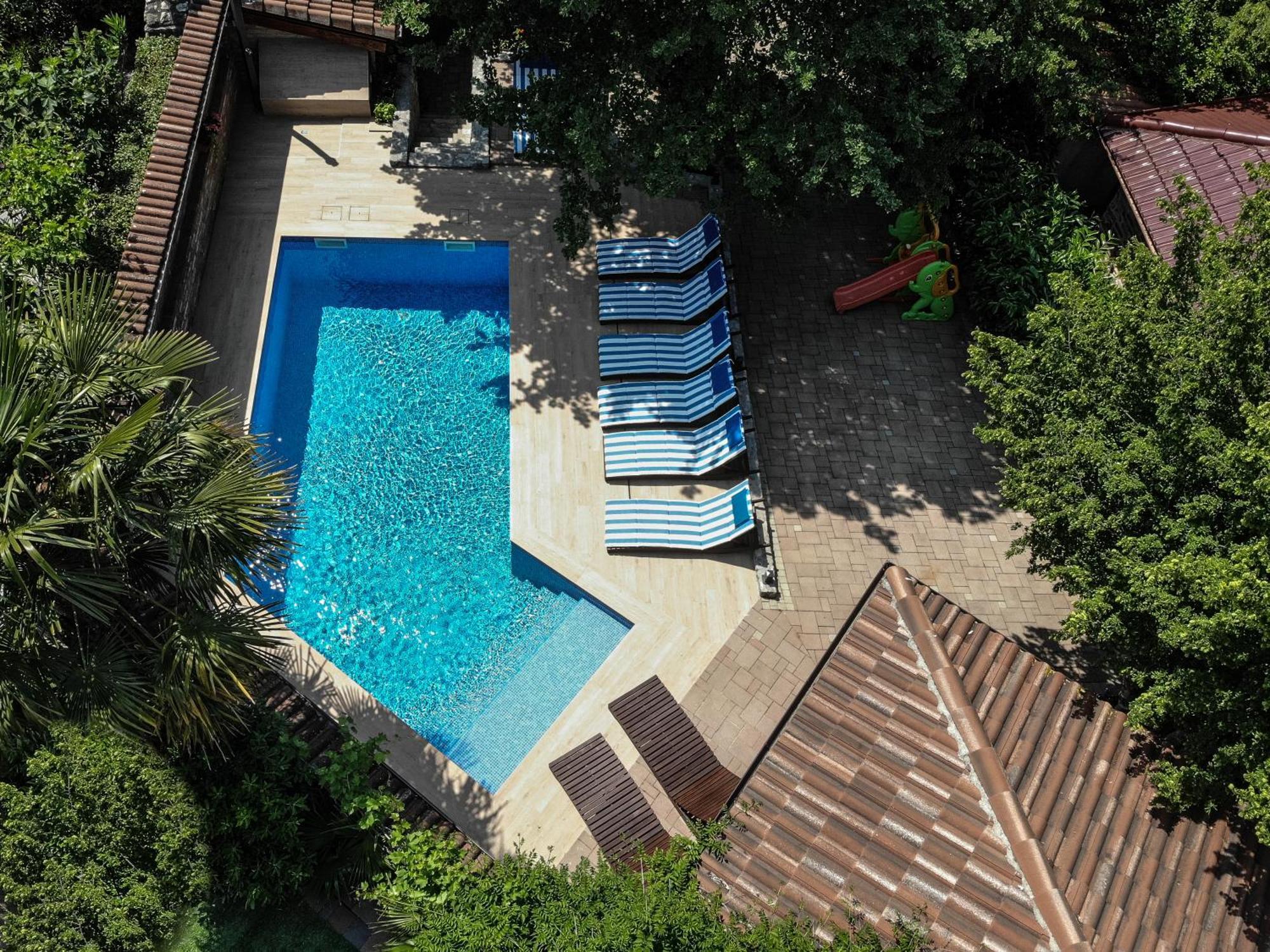 Villa Amalia Apartments มาลินสกา ภายนอก รูปภาพ
